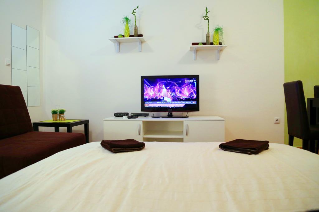 Hotel Sajam Novi Sad Bagian luar foto