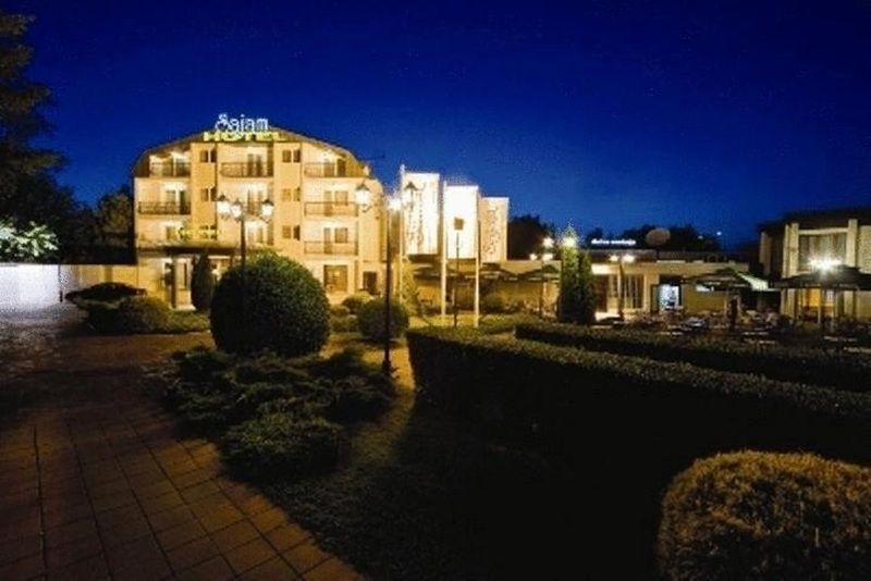 Hotel Sajam Novi Sad Bagian luar foto